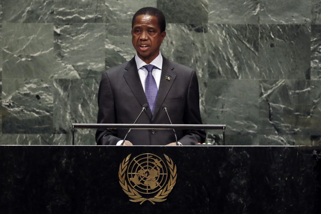 Γιατί ο πρόεδρος της Ζάμπια ανακοίνωσε… περικοπή του μισθού του