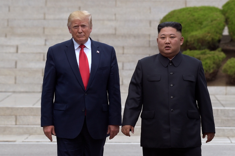 Τραμπ: «Θα απογοητευτώ αν σκαρώνει κάτι η Βόρεια Κορέα»
