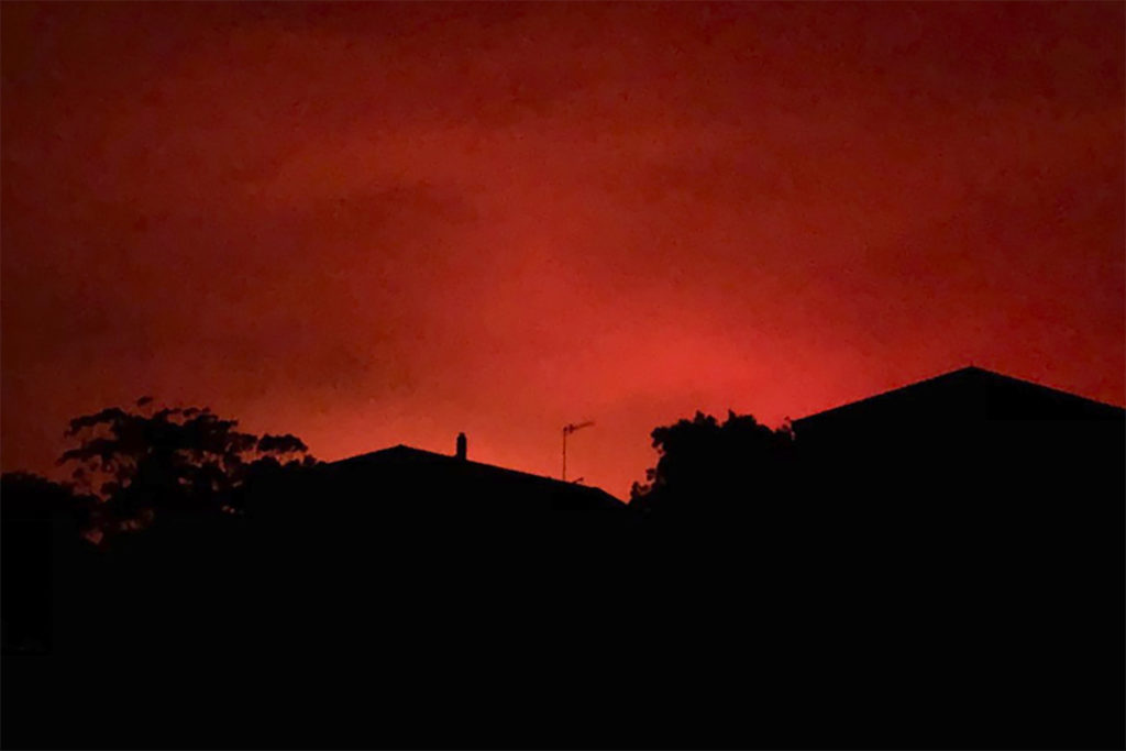 Αυστραλία: Χιλιάδες άνθρωποι έχουν αποκλεισθεί από τις πυρκαγιές
