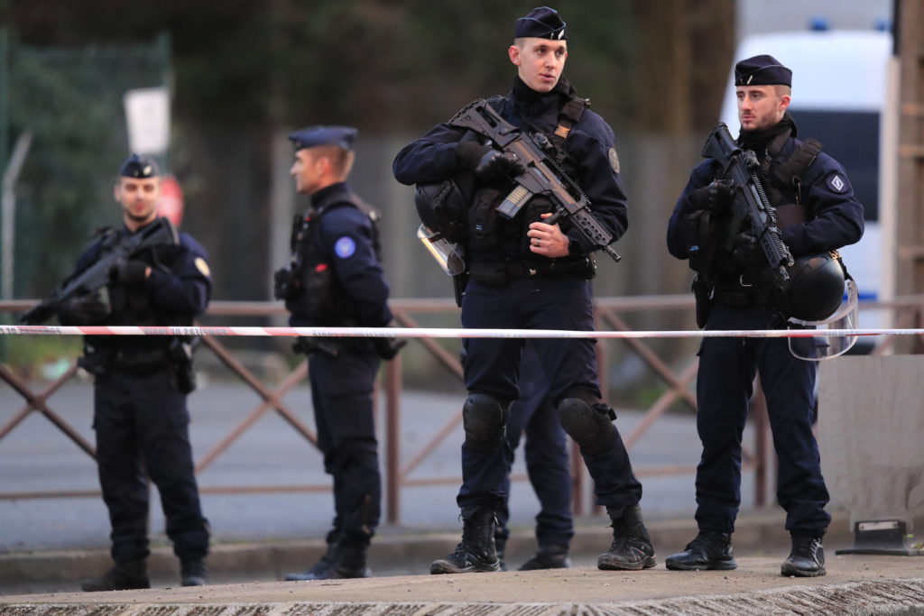 Γαλλία: Με ψυχολογικά προβλήματα ο δράστης της επίθεσης σε πάρκο του Παρισιού