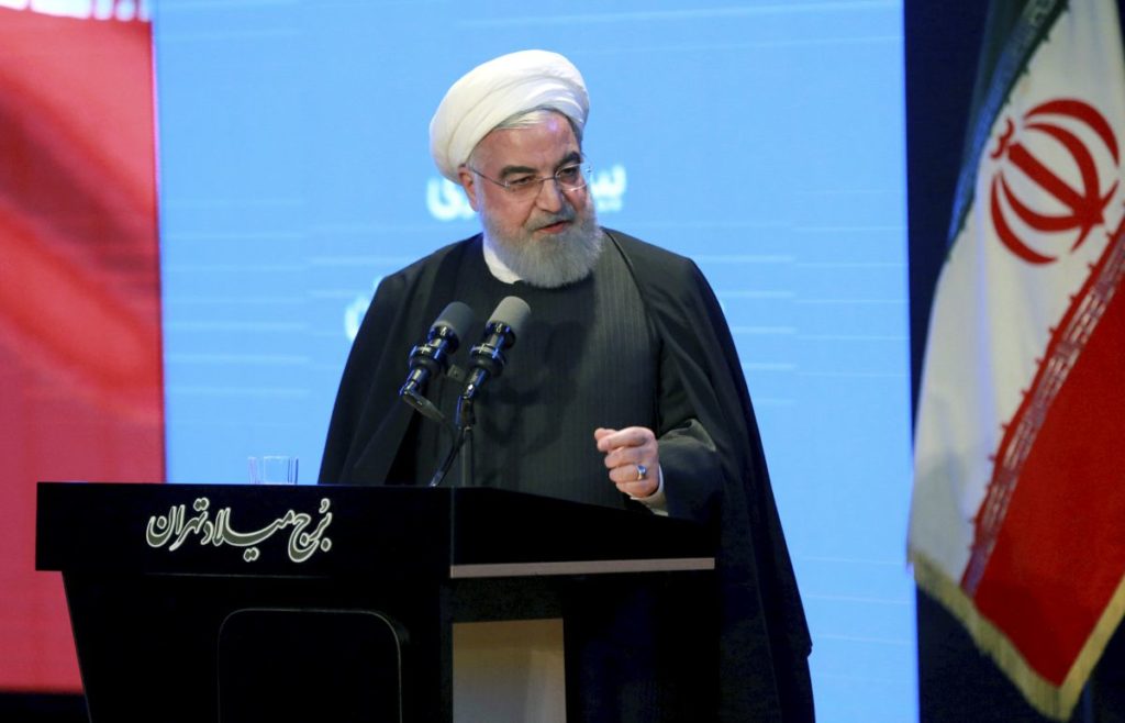 Ο Ροχανί ανεβάζει τους τόνους: Η Τεχεράνη θα κόψει «το πόδι» των ΗΠΑ στην περιοχή