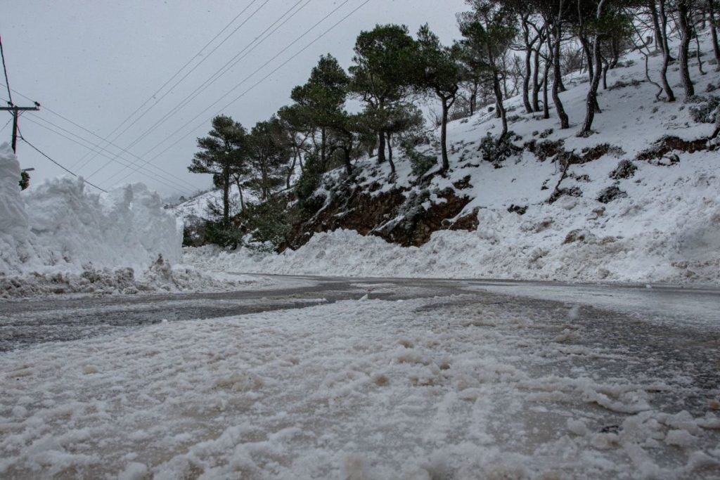 Στους -12,9 ο υδράργυρος στο Μαυρολιθάρι Φωκίδας – Τι καιρό θα κάνει αύριο