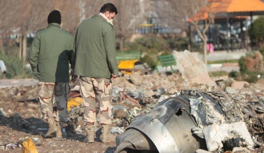 Ιράν: Η Τεχεράνη επιβεβαίωσε ότι εκτοξεύθηκαν δύο πύραυλοι εναντίον του Boeing