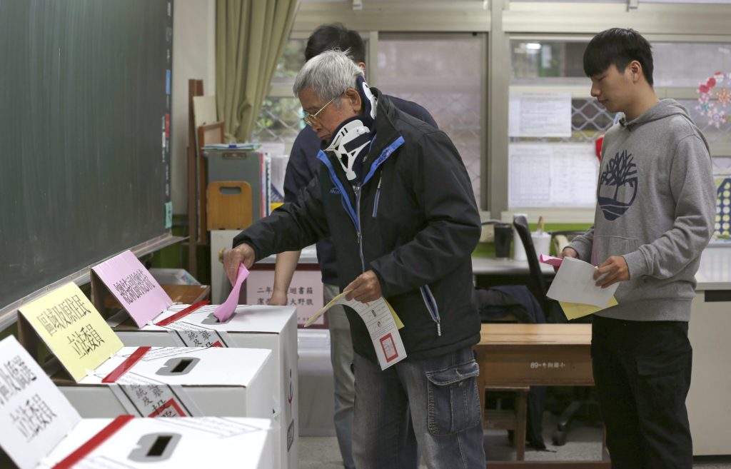 Ταϊβάν: Άνοιξαν οι κάλπες για τις προεδρικές εκλογές