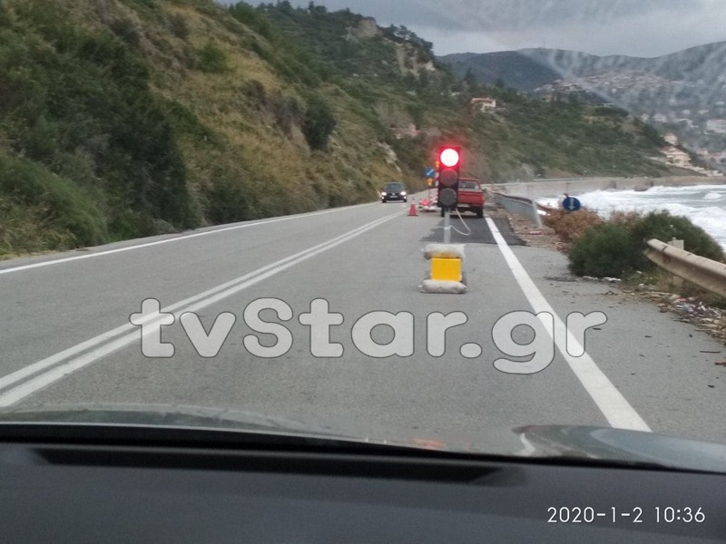 Εύβοια: Βράχια έπεσαν από το βουνό και πλάκωσαν αυτοκίνητο της ΟΠΚΕ