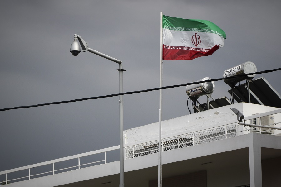 Η Τεχεράνη απειλεί με απόσυρση από τη Συνθήκη για τα Πυρηνικά