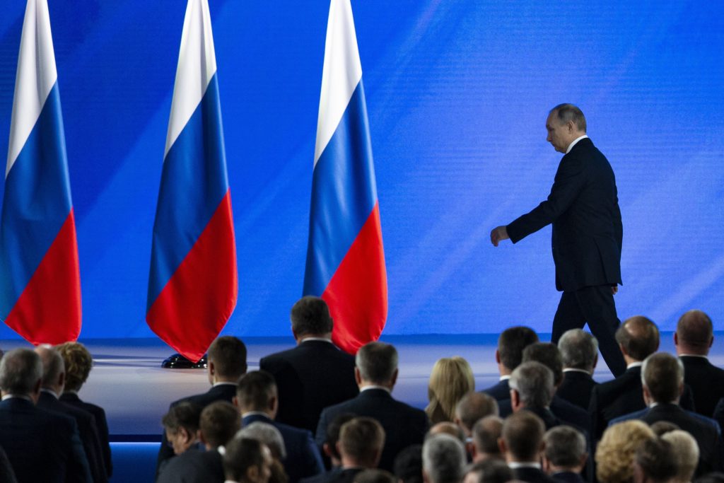 Παραιτήθηκε η ρωσική κυβέρνηση – Δημοψήφισμα πρότεινε ο Πούτιν (Photos)