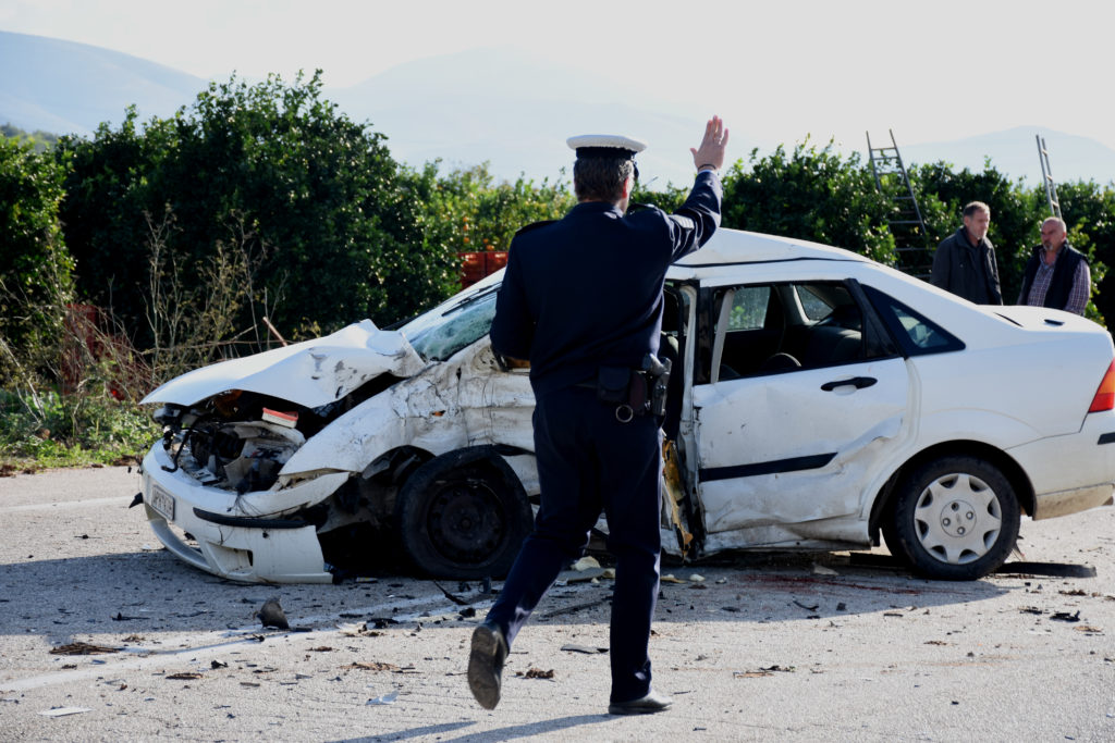 Δύο νέοι νεκροί σε θανατηφόρο τροχαίο στον δρόμο Θήβας-Λιβαδειάς