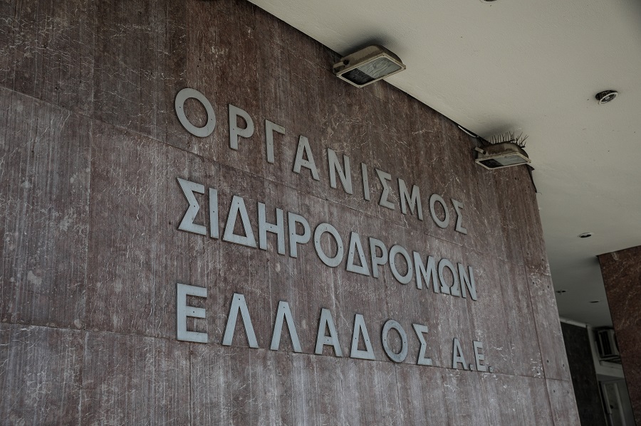ΤΡΑΙΝΟΣΕ: Κατάληψη εργαζομένων του ΟΣΕ στον σιδηροδρομικό σταθμό του Ρέντη