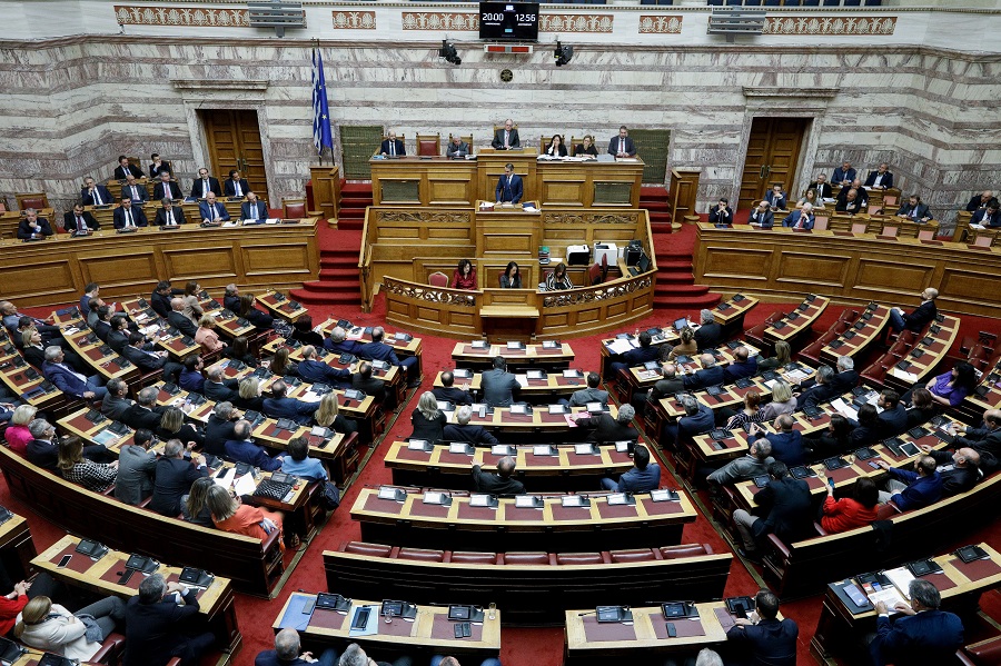 LIVE: Η συζήτηση στη Βουλή για την αστυνομική βία και την εγκληματικότητα