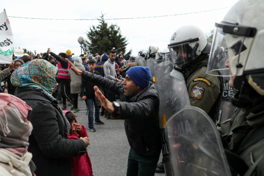 ΣΥΡΙΖΑ: Η ευθύνη για τα επεισόδια στη Μόρια βαρύνει αποκλειστικά την κυβέρνηση Μητσοτάκη