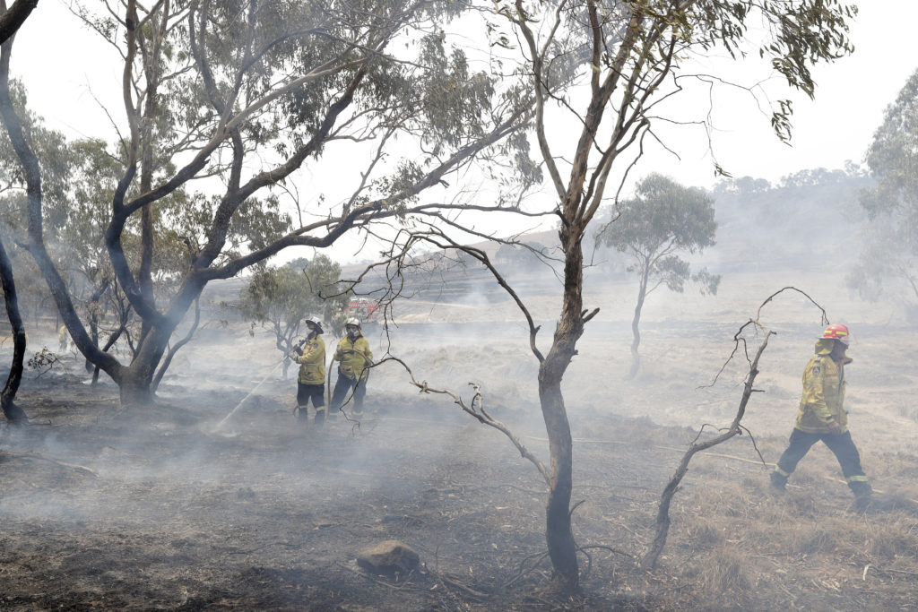 Νεροποντές έσβησαν κάποιες από τις καταστροφικές πυρκαγιές της Αυστραλίας
