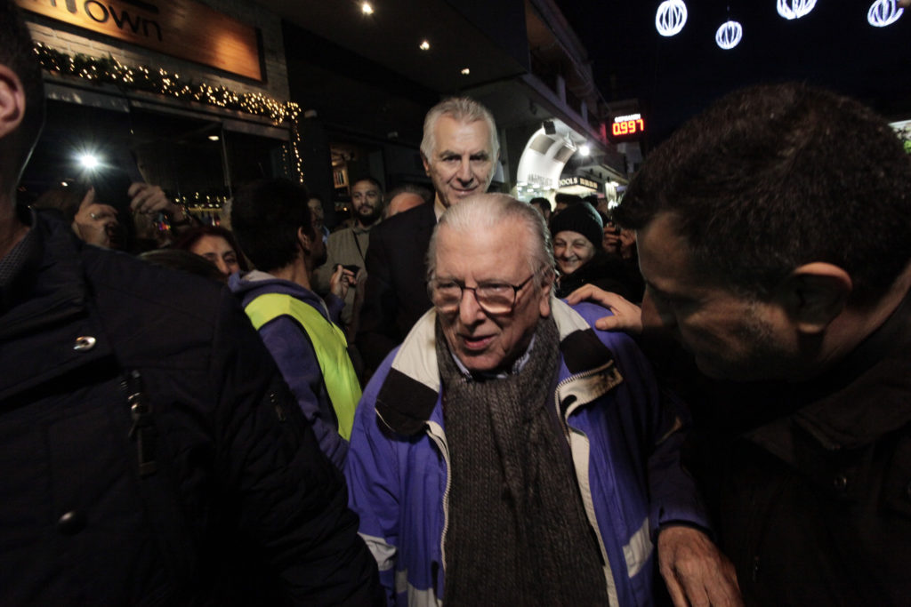 Ο πολιτικός κόσμος αποχαιρετά τον Κώστα Βουτσά