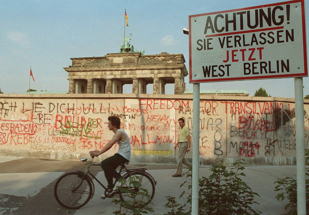 «Ρουβίκωνας»: Η επιχείρηση κατασκοπίας της Δυτικής Γερμανίας και της CIA
