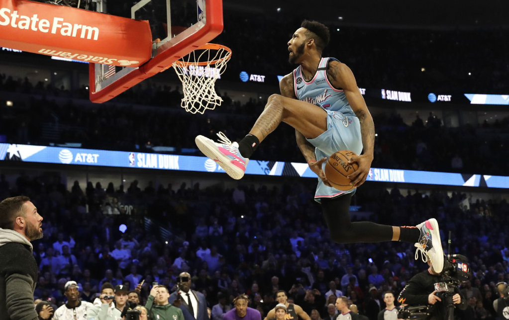 NBA All-Star Game: Άστραψε και βρόντηξε ο Ντέρικ Τζόουνς (Video)