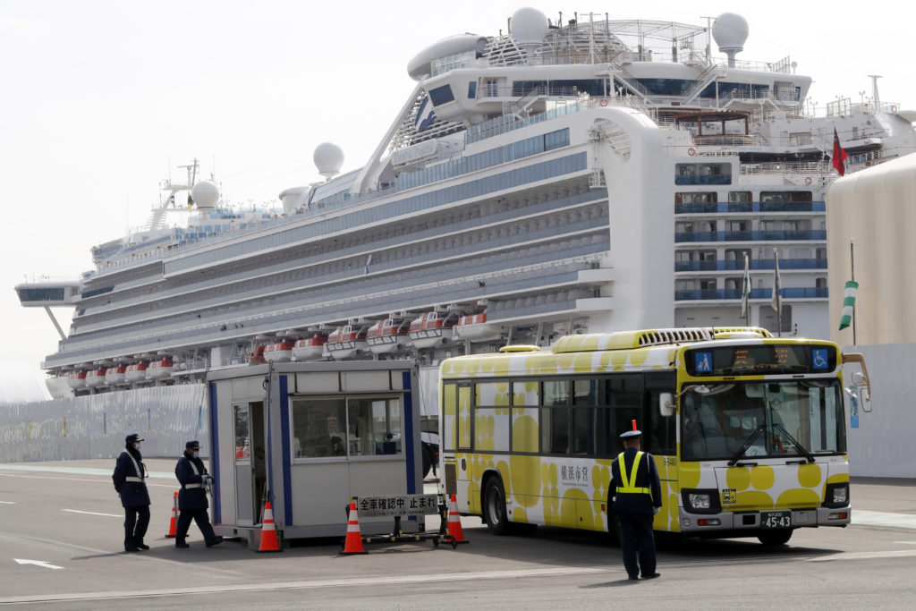 Κορονοϊός: Δύο νεκροί στο κρουαζιερόπλοιο Diamond Princess – Ακόμη 394 νέα κρούσματα στην Κίνα