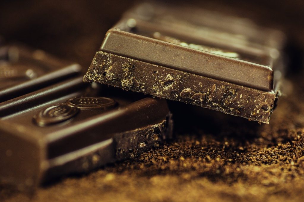 Γιατί η δυσκολία να χωνέψουμε τη μαύρη σοκολάτα μας κάνει καλό;