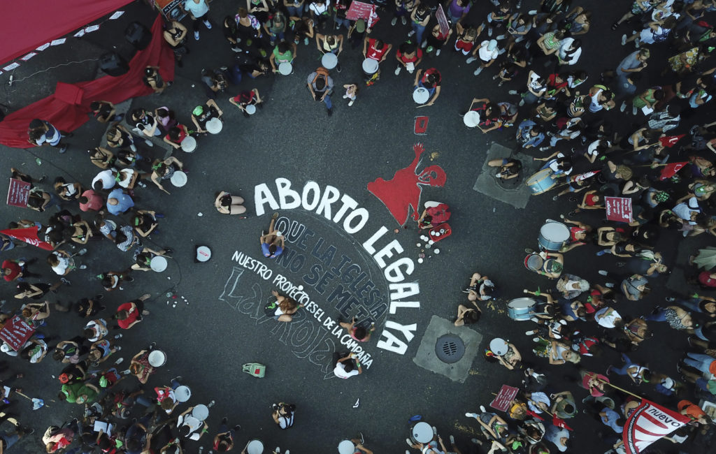 Λατινική Αμερική: Οι φεμινίστριες βγαίνουν στους δρόμους