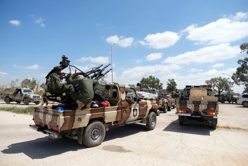 Λιβύη: Μάχες στην Τρίπολη, παρά τις παροτρύνσεις για κατάπαυση του πυρός