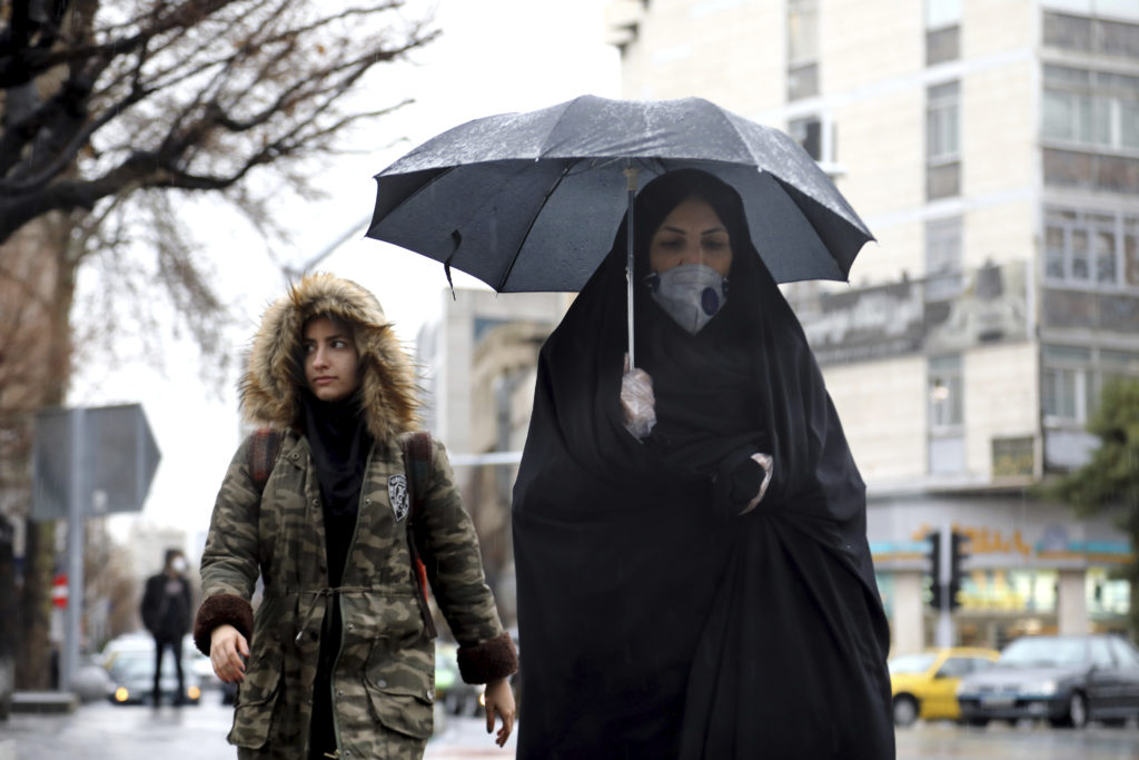 Ιράν: 75 νέοι θάνατοι μέσα σε ένα 24ωρο – Ζητά για πρώτη φορά οικονομική βοήθεια από το ΔΝΤ