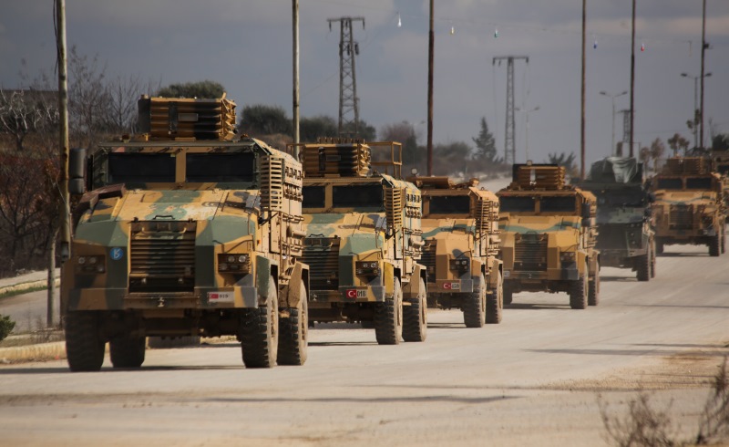 Στρατιωτική επίθεση εναντίον των συριακών δυνάμεων στο Ιντλίμπ, εξαπέλυσε η Τουρκία