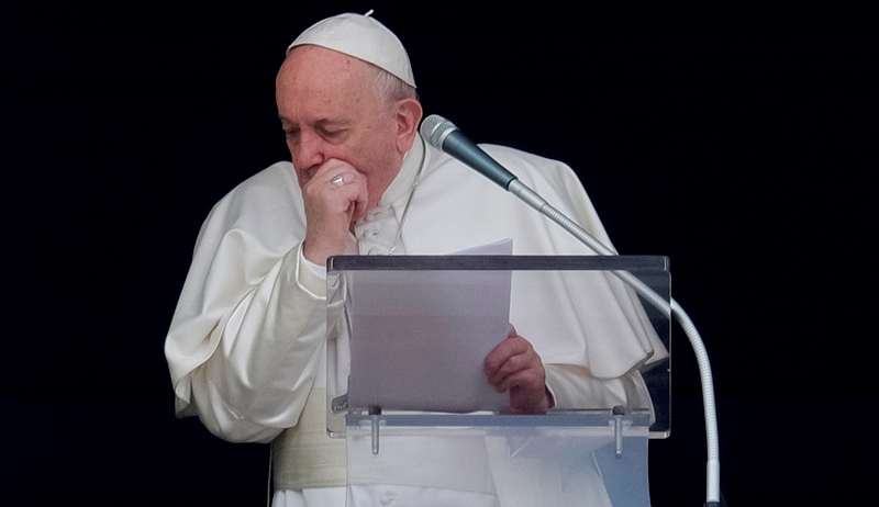 Βατικανό: Βήχει ο πάπας, αλλά είναι… κρυολόγημα