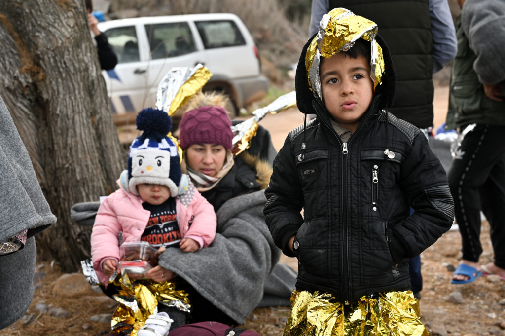 Μυτιλήνη: Ο δήμος κλείνει τα σύνορά του, έκκληση για απομάκρυνση 5.000 αιτούντων άσυλο