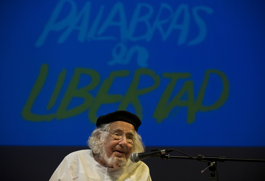 Πέθανε ο λατινοαμερικάνος λογοτέχνης Ερνέστο Καρδενάλ