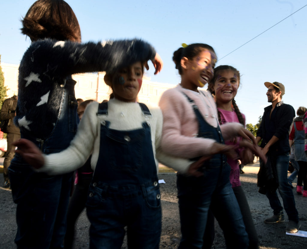Ευρωπαϊκές χώρες ανοίγουν τις πόρτες τους σε 1.500 ανήλικους πρόσφυγες από την Ελλάδα