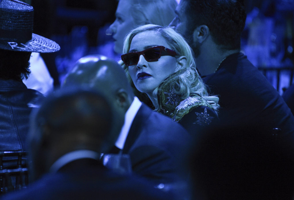 Η Μαντόνα ακύρωσε τα σόου της στο Παρίσι λόγω κορονοϊού