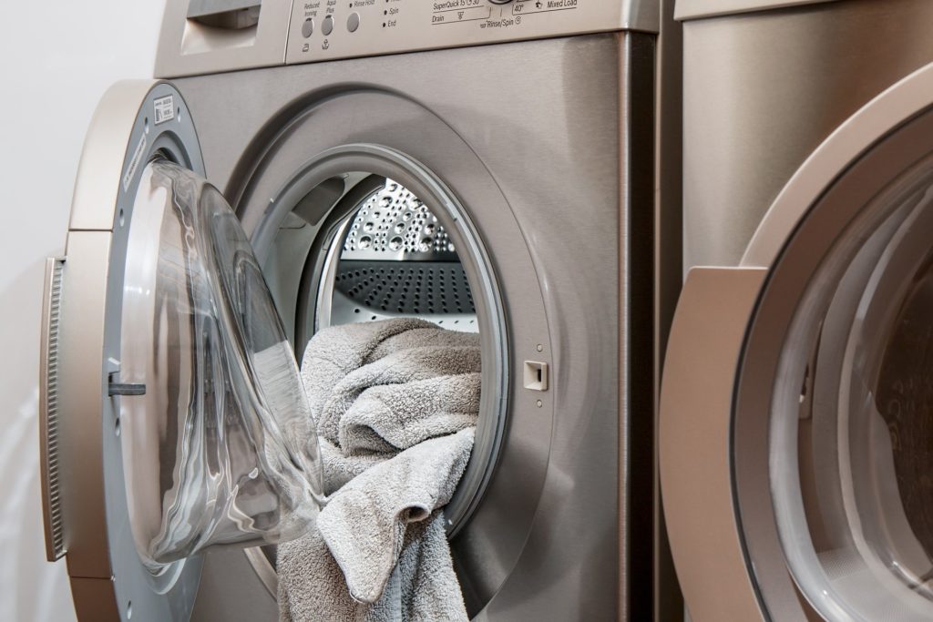 Σε ποια θερμοκρασία σκοτώνονται όλα τα μικρόβια των ρούχων στο πλυντήριο;