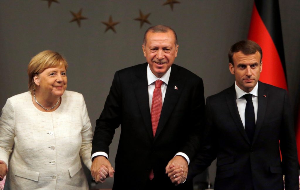 Ο Ερντογάν κάλεσε Μέρκελ και Μακρόν στην Κωνσταντινούπολη σε Σύνοδο για το προσφυγικό – Απούσα η Ελλάδα