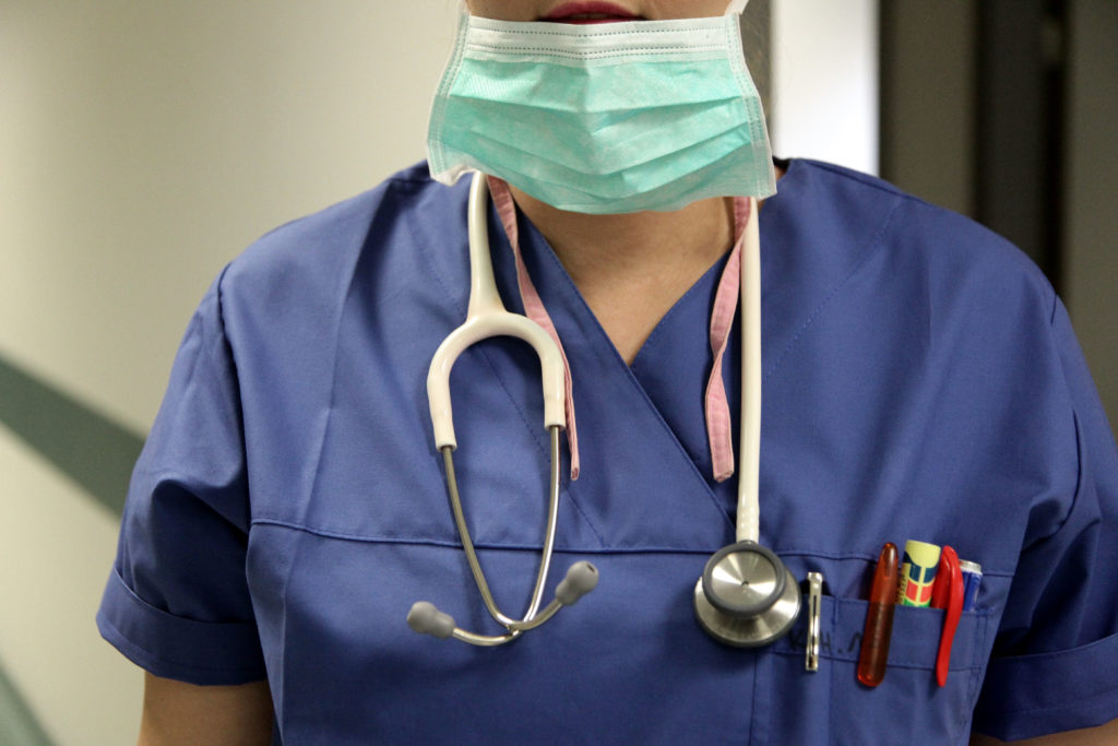 Τέλος σε χειρουργεία και απογευματινά ιατρεία στα νοσοκομεία λόγω κορονοϊού