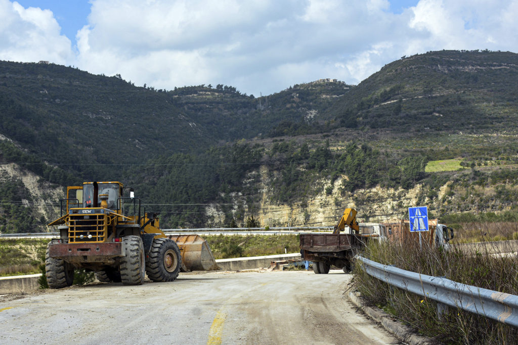 Ρωσία και Τουρκία ξεκινούν κοινές περιπολίες στον αυτοκινητόδρομο Μ4 στο Ιντλίμπ της Συρίας