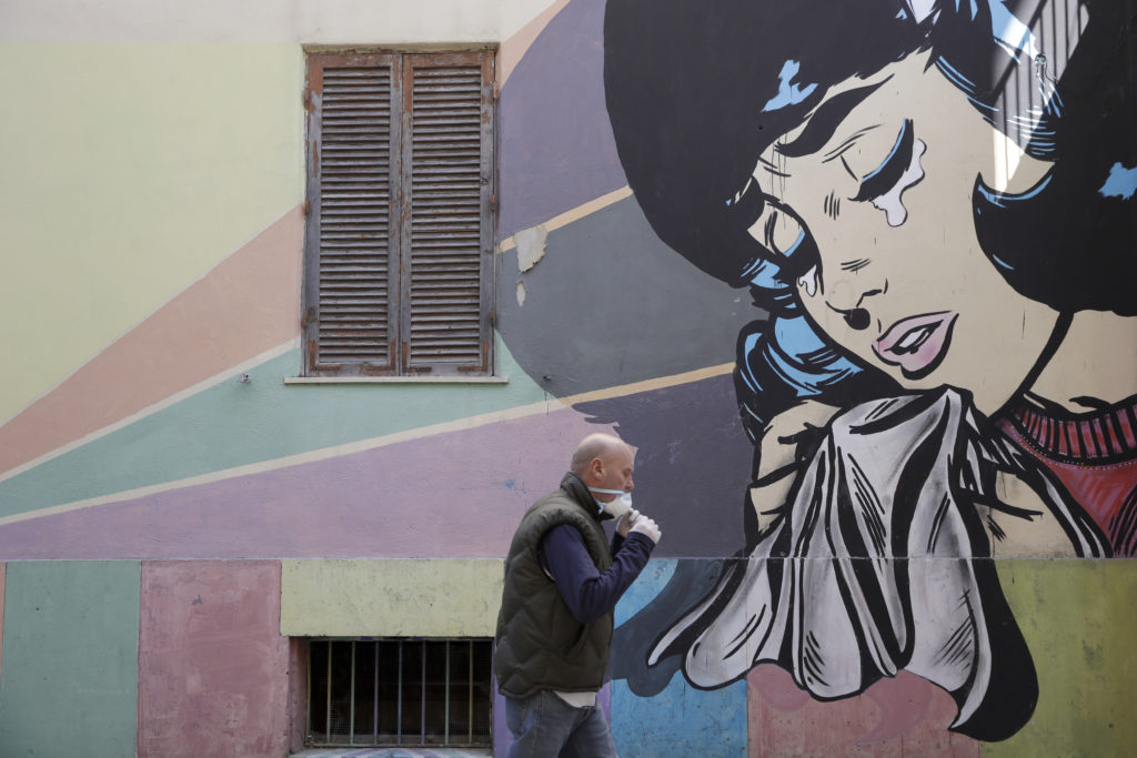 Δραματικές στιγμές ζει η Ιταλία: «Τα κρούσματα δεν έχουν ακόμη κορυφωθεί» λέει ο Κόντε