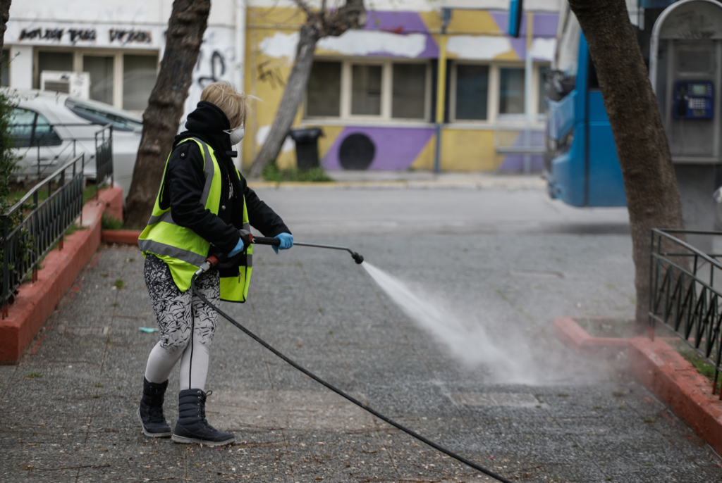 Παραμένουν σε πλήρη λειτουργία νευραλγικές υπηρεσίες των ΟΤΑ