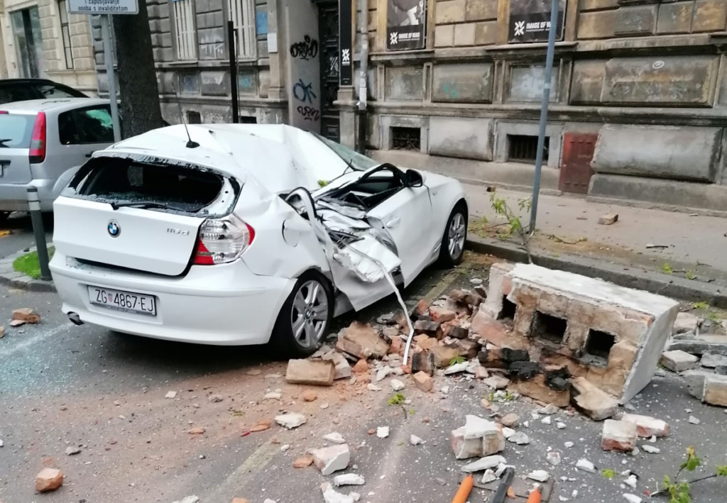 Κροατία: Σεισμός 5,3 Ρίχτερ συγκλόνισε το Ζάγκρεμπ – Σημαντικές καταστροφές σε κτίρια και οχήματα (Photos+Videos)
