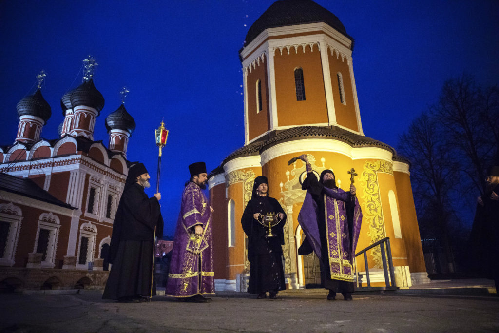 Ρωσία – Κορονοϊός: Ανοικτές ακόμα οι εκκλησίες – Έκκληση από το Φιλελεύθερο Κόμμα