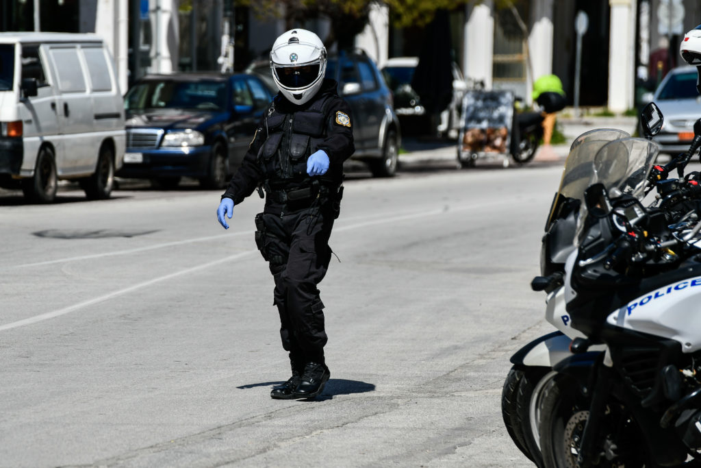Ερώτηση βουλευτών του ΣΥΡΙΖΑ προς τον Χρυσοχοΐδη για τα μέτρα προστασίας των αστυνομικών