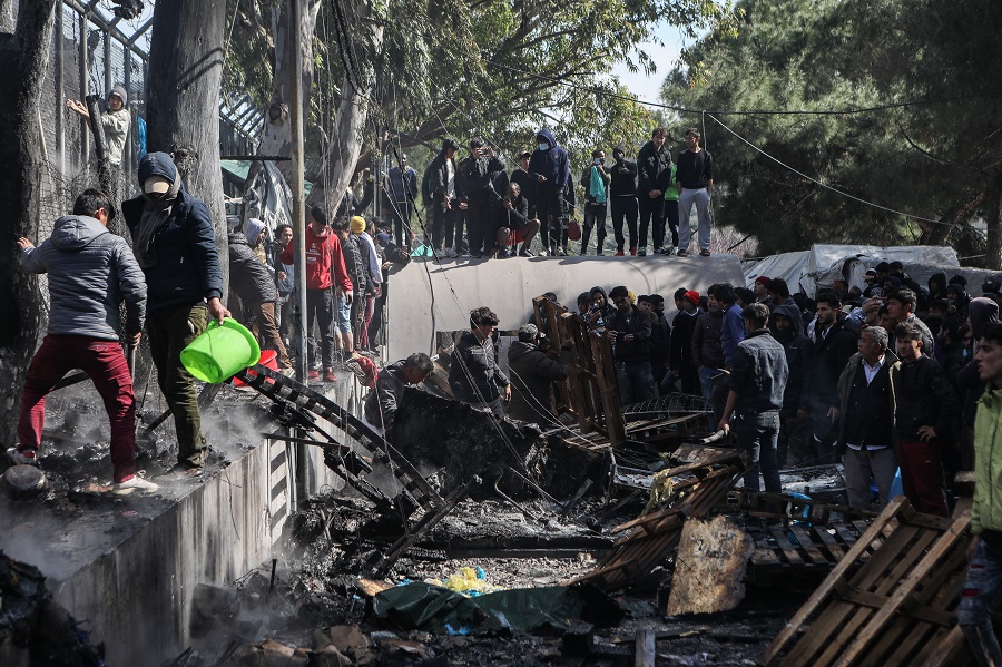 Εκτακτα μέτρα με μία τουαλέτα για 200 άτομα στη Μόρια