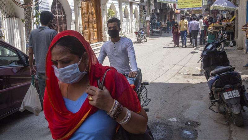 Κορονοϊός-Ινδία: Σε καραντίνα 15.000 άτομα λόγω επαφής με «υπερδιασπορέα» γκουρού που πέθανε