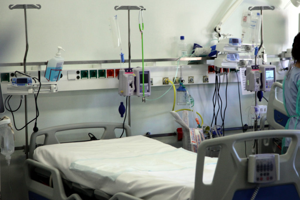 Koρονοϊός: Ξεκινά φιλόδοξη κλινική μελέτη ανοσοθεραπείας σε έξι ελληνικές ΜΕΘ