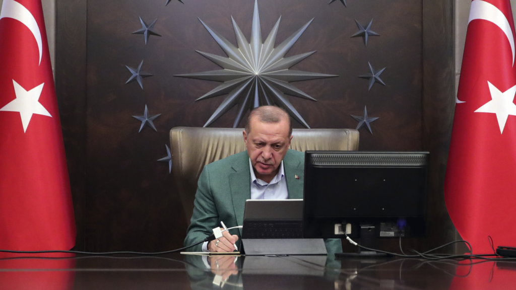 Ερντογάν: «Κανένας ιός δεν μπορεί να εμποδίσει το λαμπρό “αύριο” της Τουρκίας»
