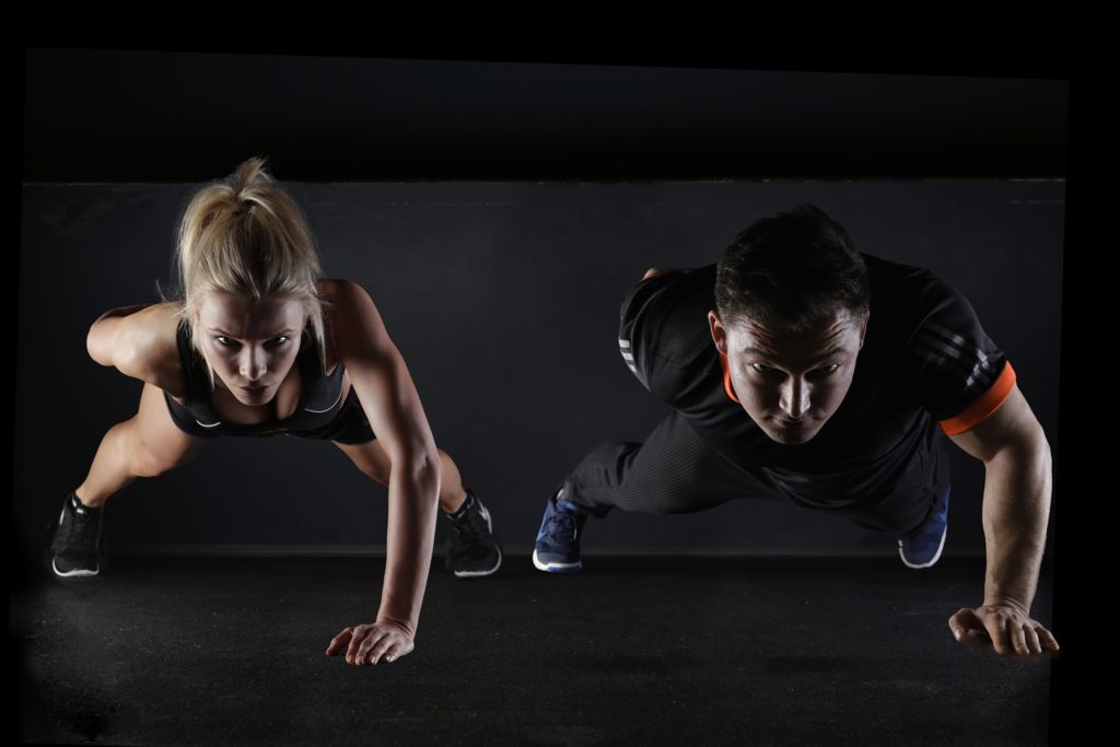 Τι θα συμβεί στο σώμα σου αν κάνεις 100 push ups την ημέρα; (video)