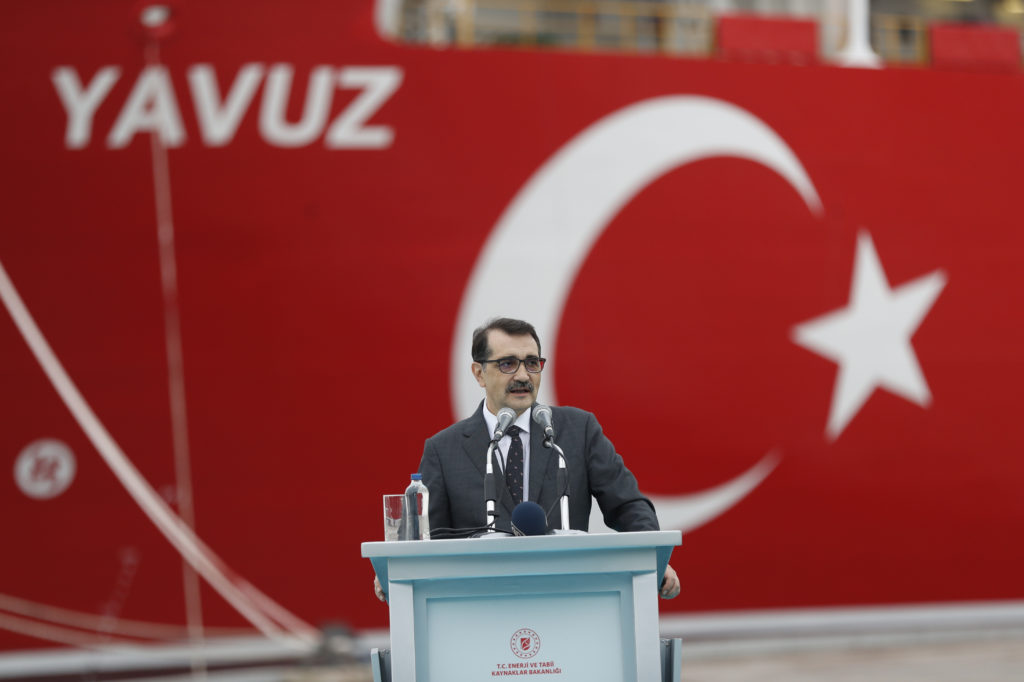 Στο γεωτρύπανο «Γιαβούζ» ο Τούρκος υπουργός Ενέργειας – «θα φέρουμε κι άλλο πλοίο»