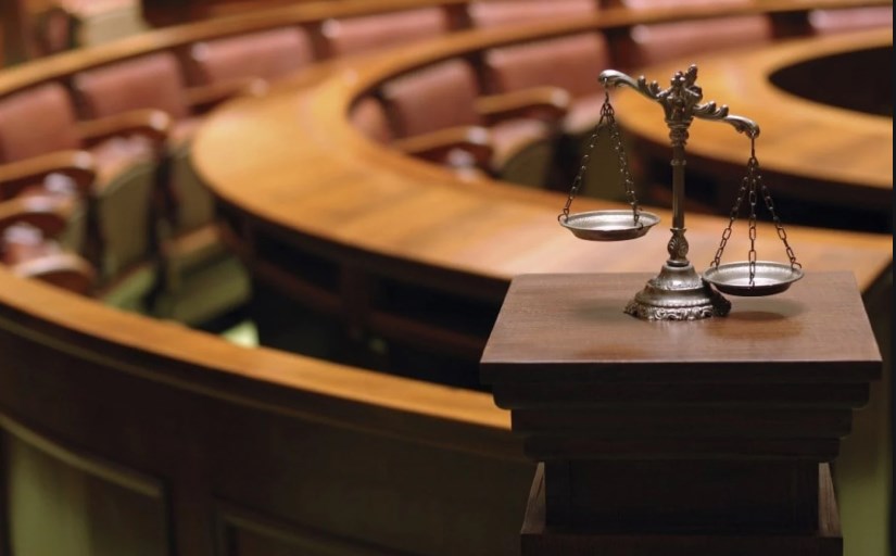 Δικηγόροι και δικαστικοί υπάλληλοι: «Ελλιπή τα μἐτρα σε Πρωτοδικεία, Ειρηνοδικεία, Υποθηκοφυλακεία»
