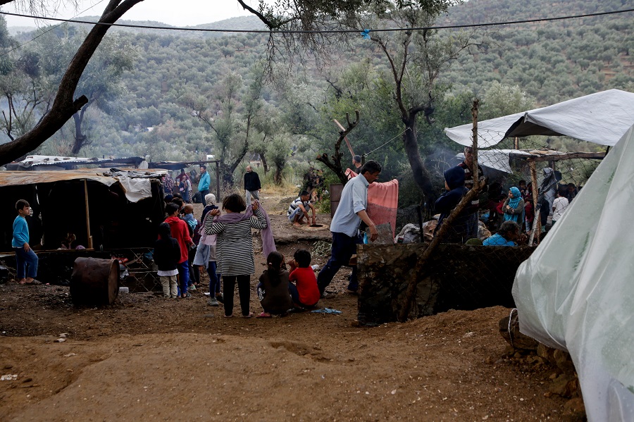 Συνεχίζεται η ένταση στο ΚΥΤ της Σάμου: Νέα φωτιά και συγκρούσεις μεταξύ προσφύγων και μεταναστών