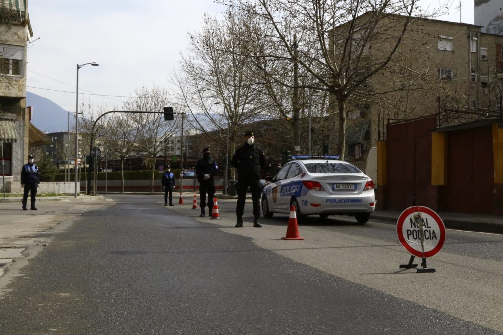 Παράταση των μέτρων μέχρι το τέλος της επιδημίας ανακοίνωσε η Αλβανία – Στους 15 οι νεκροί, 259 τα κρούσματα