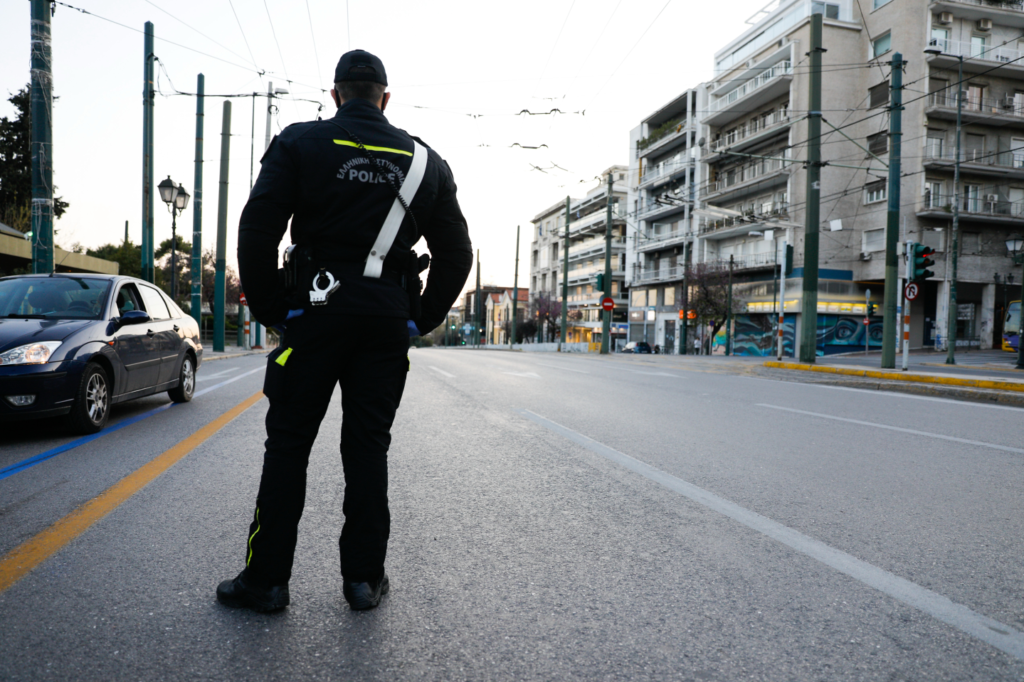 Βαρύτατες καταγγελίες δικηγόρου για αστυνομική αυθαιρεσία και παράλογα πρόστιμα