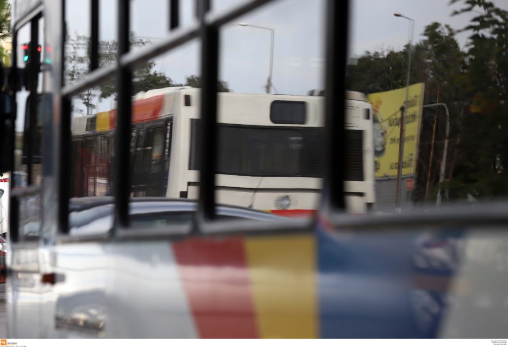 Θεσσαλονίκη: Μεγάλος συγχρωτισμός επιβατών σε λεωφορείο του ΟΑΣΘ (Photo)